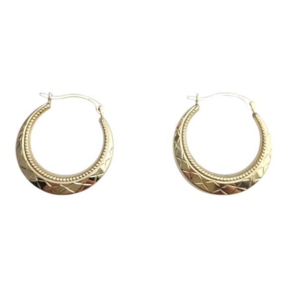 10K Yellow Gold Patterned Hoop Earrings #21110 - Picture 2 of 6